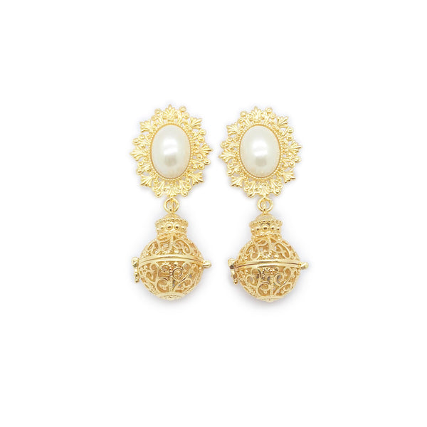 Vintage Luxury Shiny Pearl Earrings with Aromatherapy ball, 18K Gold Plated